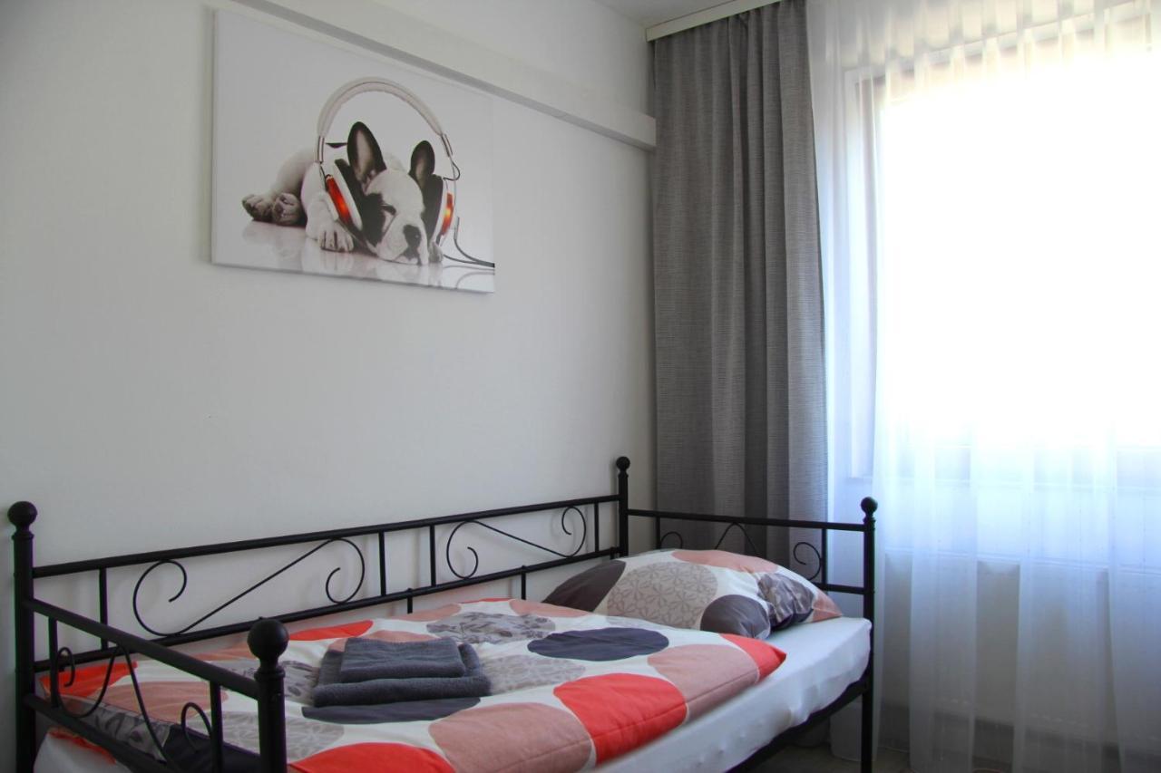Geraeumige 4 Zimmer Wohnung An Den Kaiserthermen Трір Екстер'єр фото